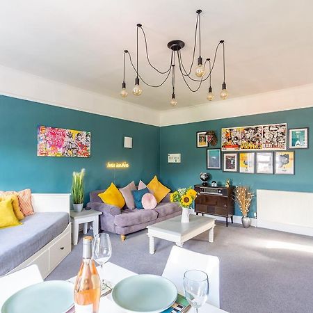 Spacious Split Level Flat In Great Location Портцмаус Экстерьер фото