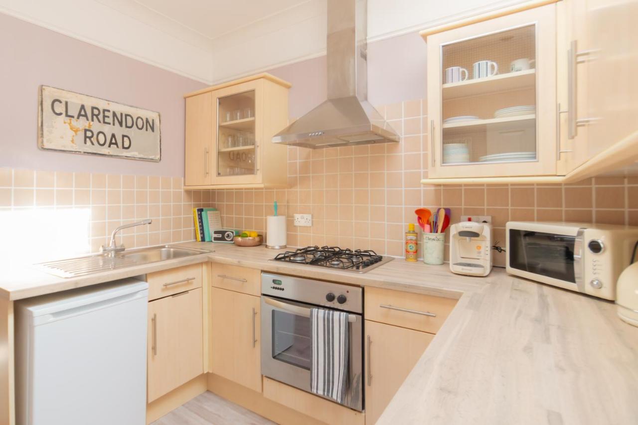 Spacious Split Level Flat In Great Location Портцмаус Экстерьер фото