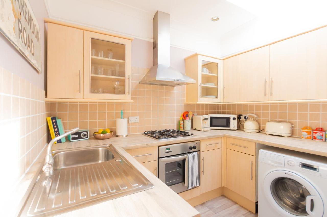 Spacious Split Level Flat In Great Location Портцмаус Экстерьер фото